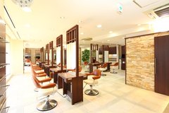 【FaB千葉店】念願の外国人風カラーまで自在！　唯一無二のヘアを目指すならココ♡