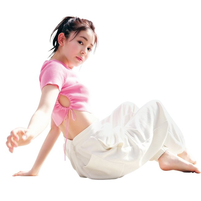 久間田琳加、全女子憧れのキュッと締まったくびれを披露♡ 腸内環境を整えて、くびれをGET！【くびれ腸活５か条】