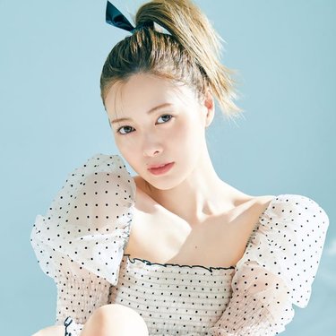 白石麻衣、おしゃみなポニーテール姿を披露♡ 美白のMYルールについて