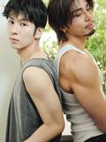 THE RAMPAGE・長谷川慎(左)、武知海青(右)。ar7月号より