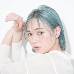 【ボブ】アイシーブルーでボブの甘みを引き立てる♡