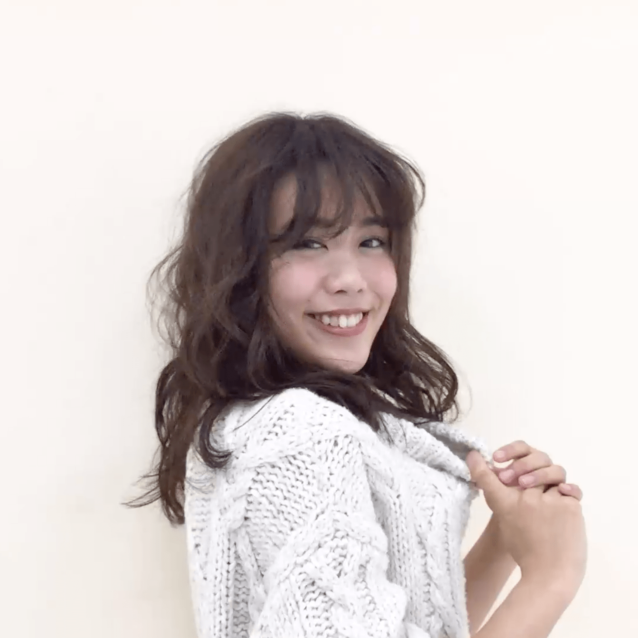 Ar Girl栗山 遥がお手本 オンナっぽボリュームミディのつくり方動画 Ar アール Web