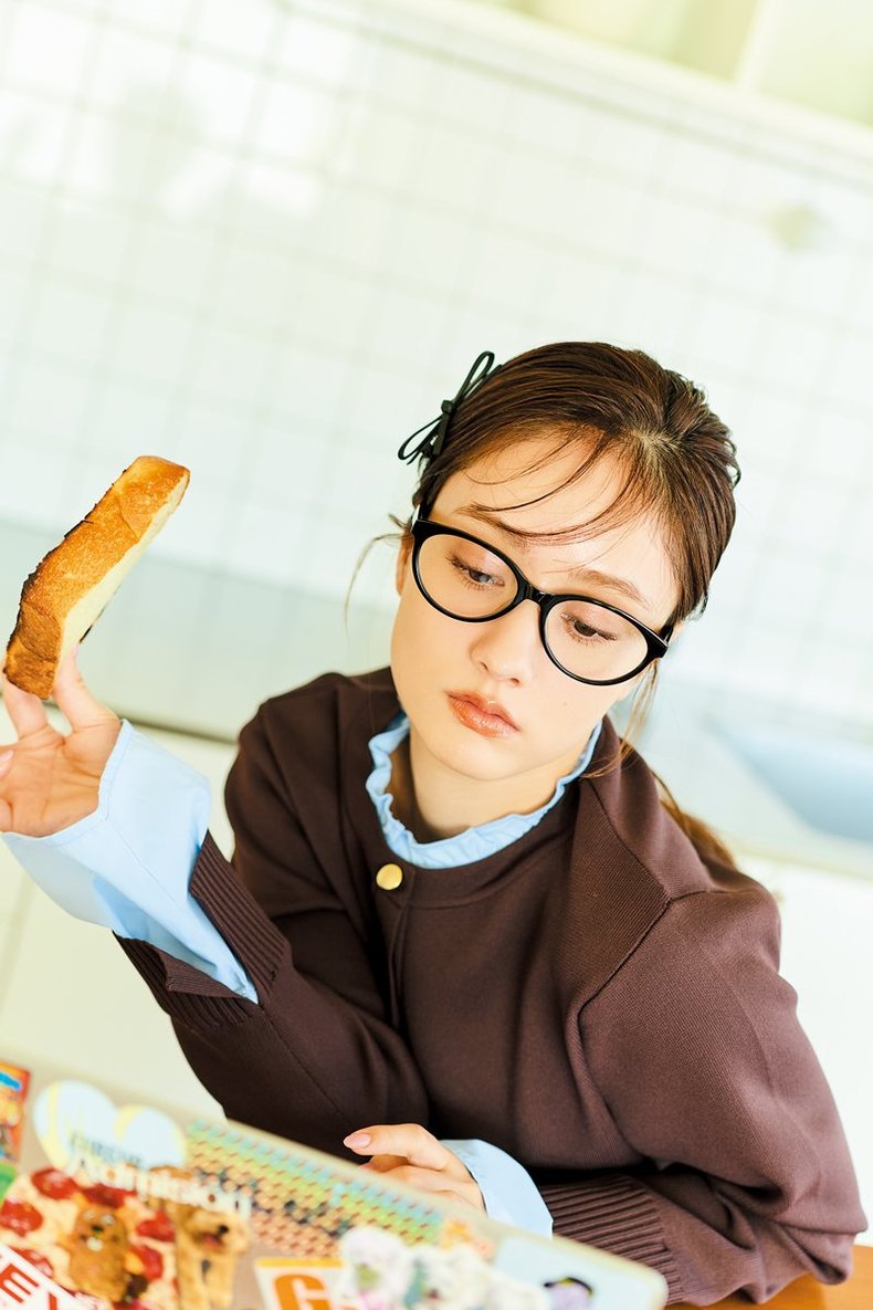 谷まりあ。ar5月号より