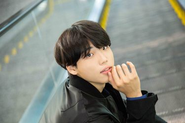 BE:FIRST Shining One リュウヘイ 名前入りチェキ STORE | Yoshiharu Shiina Official Site