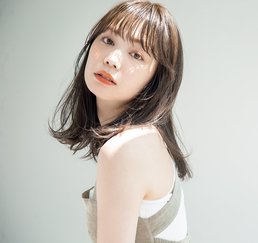 【ミディアム】ゆるハネ+インナーレイヤーで洗練されたシンプルミディの完成