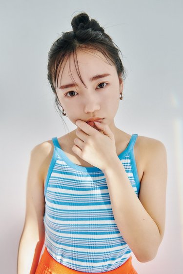 オレンジ眉】が最旬眉カラーの予感…!! 齊藤京子がHM河北プロデュース