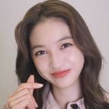 「今っぽ韓国メイクならラメは下瞼だけ！」上西星来の女神級【韓国アイドルメイク】