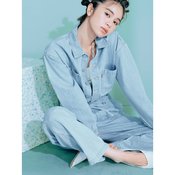 佐藤晴美がお手本!デニムを今っぽくアプデする”オレンジメイク”を披露