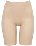 ガードル ¥6,380(税込)〜/ワコール