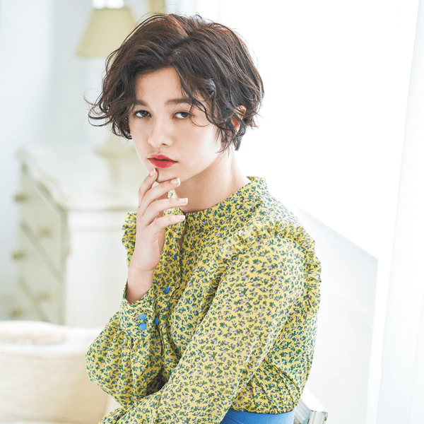 柄物ワンピだってこの通り！洋服がなんでも似合っちゃう最強ショート