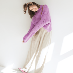 Q.ベージュをボケさせず着こなすには？　A.カラーアイテムでコーデに華やかさと洒落感を足す