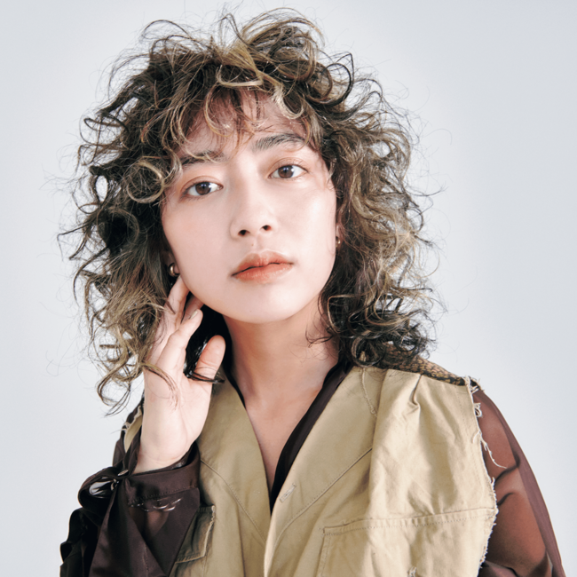 【ミディアム】大胆パーマで個性を発揮♡
