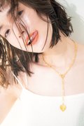 佐藤栞里。ar7月号より　ネックレス￥2,750／ハニー ミー ハニー
