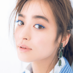 NOラインだけど圧倒的な存在感！ブルーマスカラで、時短かつイマドキな目元を手に入れる
