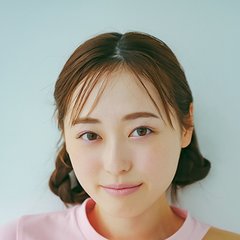 この夏にピッタリ♡福原遥がお手本！バカンスムードあふれる【三つ編みまとめ髪アレンジ】HOW TO