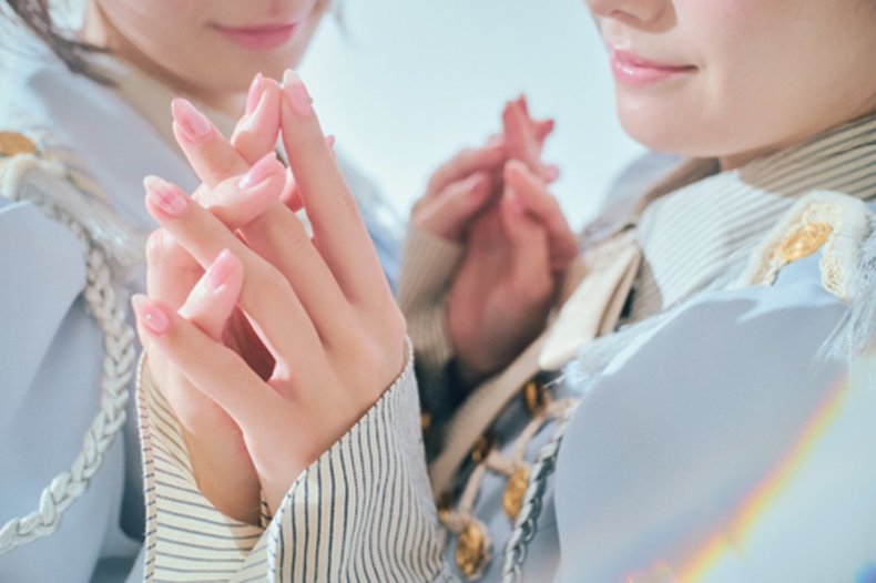 ≠ME 鈴木瞳美・冨田菜々風 ar1.2月合併号より