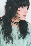 担当美容師／ヘアデザイナー　山戸龍華さん(THE STRAMA)