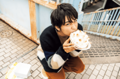 「あの子を絶対守ろう！」甘酸っぱい佐藤寛太の初恋エピソードがきゅん苦しすぎる