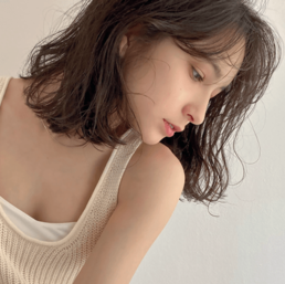 ヘアのクセはあえてそのまま♡おナチュなスタイルに熱視線