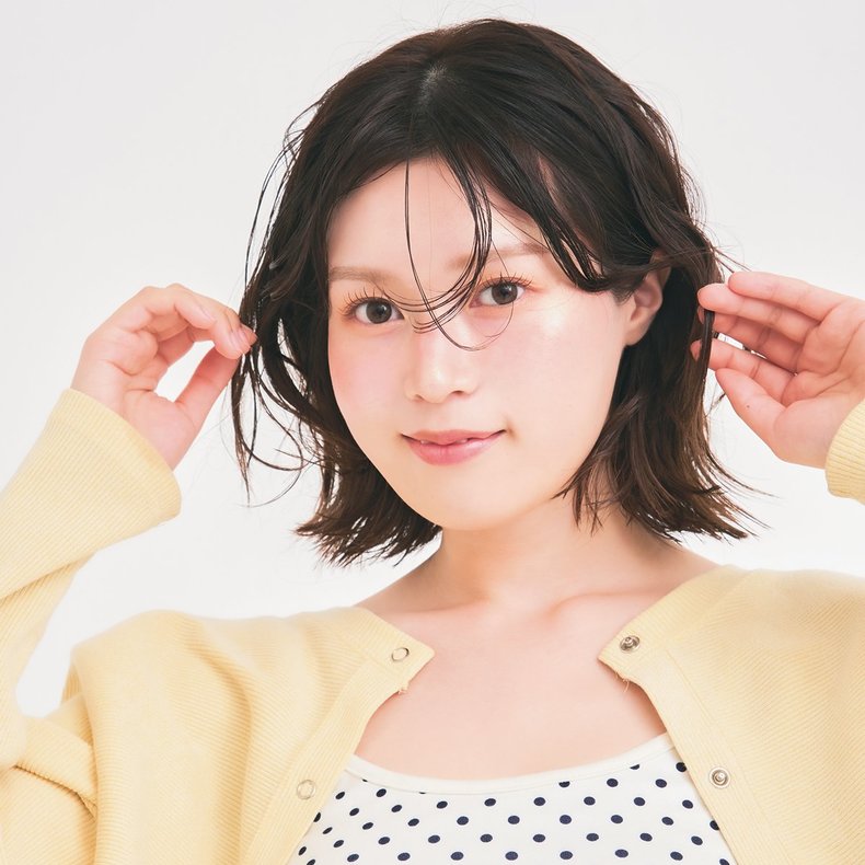 担当美容師／副店長　花嶋友里さん(Belle shinjuku)