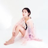 白石聖、透けピンクの唇にきゅん♡ イマっぽ顔を甘さ控えめリップで叶える