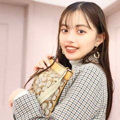 【カバンの中身】女優が必ず持ち歩くものって？お気に入りブランドも大公開！