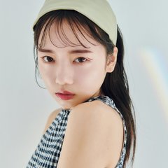 目尻にちゅん♡で誰でも色気顔。齊藤京子がアツい眼差しを送る…♡ 1本あると超便利な【ボルドーライナー】４選