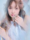 畑芽育。2026年ar5月号より