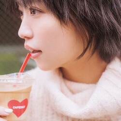 大原優乃、「私服では絶対に着ない(笑)」ここだけの特別な着こなしを披露♡ 春のあざとミニワンピコーデ