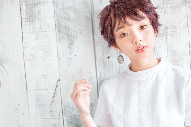 甘辛テイストを自在に操る束感ショート