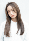担当美容師 / CIECA. トップスタイリスト 高橋佳奈さん