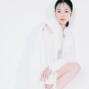 全身からトーンアップ見え確実♡森絵梨佳が着こなす【推しホワイトコーデ】2選