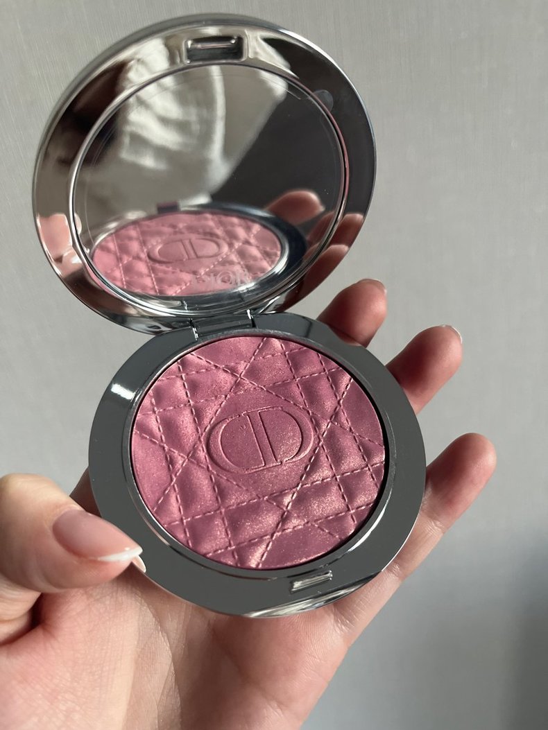 ディオールスキン フォーエバー グロウ ルミナイザー/DIOR 04 ピンクストロボ