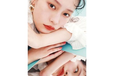 南沙良 上目遣いショットがずるいほど美人 大人気hm笹本恭平がヴィンテージライクな秋メイクを施す Arweb アールウェブ