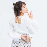 寒くたって春服着たいんだもん♡　春イチバンに絶対買っておきたいトップスってやっぱこれ