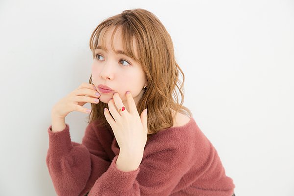 Q.ベージュリップがキレイに発色してくれません… A.事前にコンシーラーを仕込めば解決！【メイクQ&A】