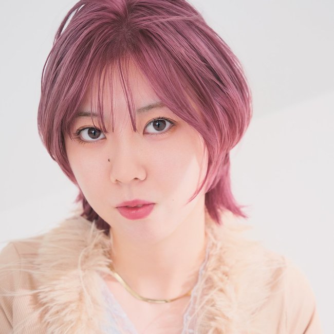 【ショート】光や角度によって変幻自在♡多面的なミステリアスカラー