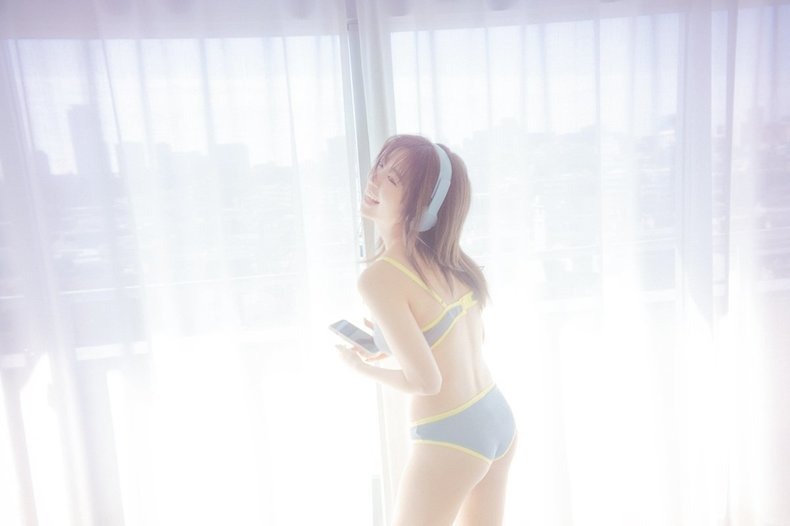 大原優乃。2025年ar5月号より