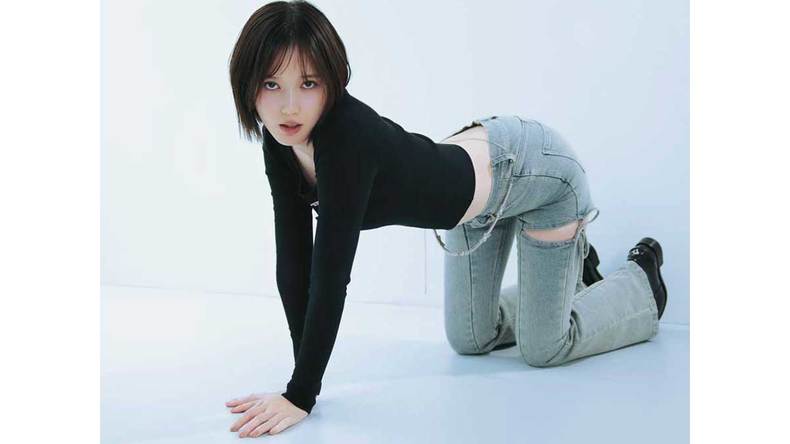 本田翼、デニムでギャルみを取り入れる方法は？「やっぱり全体のシルエットを…」SNSでも大バズり中【ギャルバイブスデニム】をご紹介