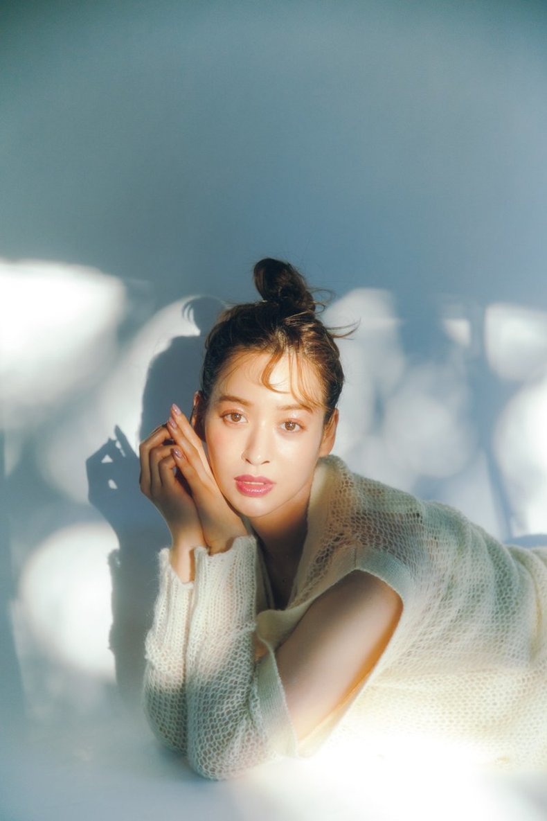 野崎萌香。ar2月号より