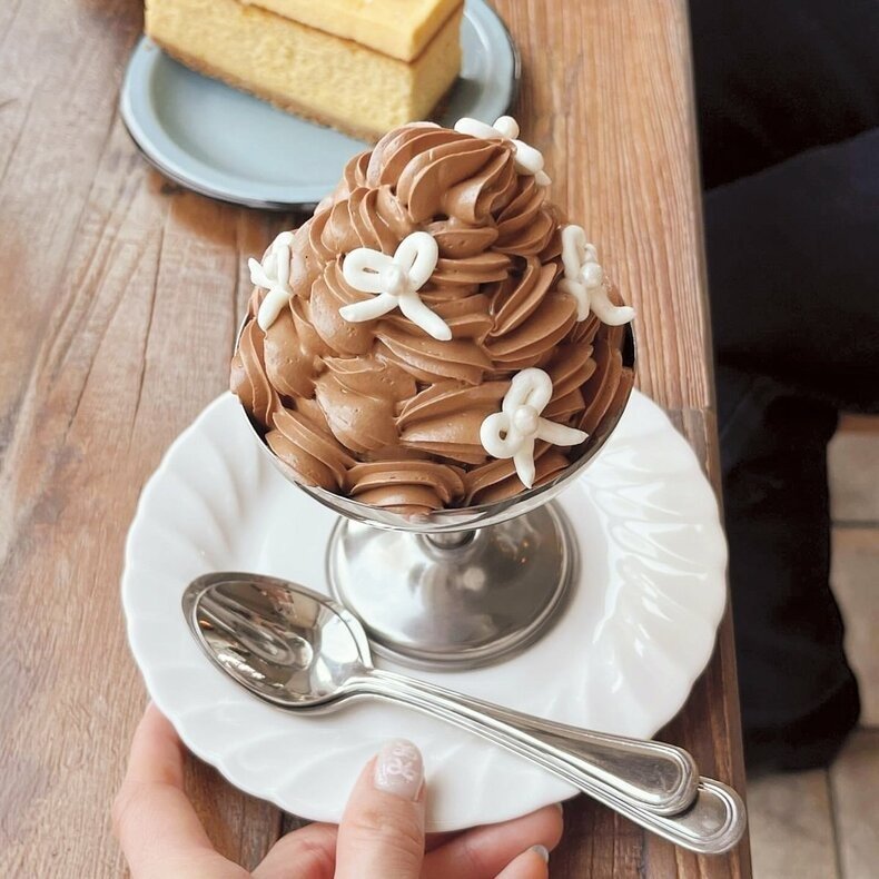 韓国・ソウルカフェおすすめ⑦「Rollinwood」