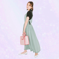 いつも同じコーデになっちゃうワンパターン女子へ　手持ち服を3倍活用できる黒Tの着回しって？