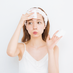 ただ落とせばいいとか思ってない？　意外とやっちゃってるメイク落としのNG3選