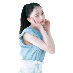 【365days色っぽ】”あざとヘア”の定番！ゆらゆら揺れる、大人の高めポニテ。