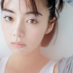 「夫婦別姓の国でも仲良い家族はたくさんいるのにね」結婚後の苗字問題！上野千鶴子と池田エライザが本音でトーク。