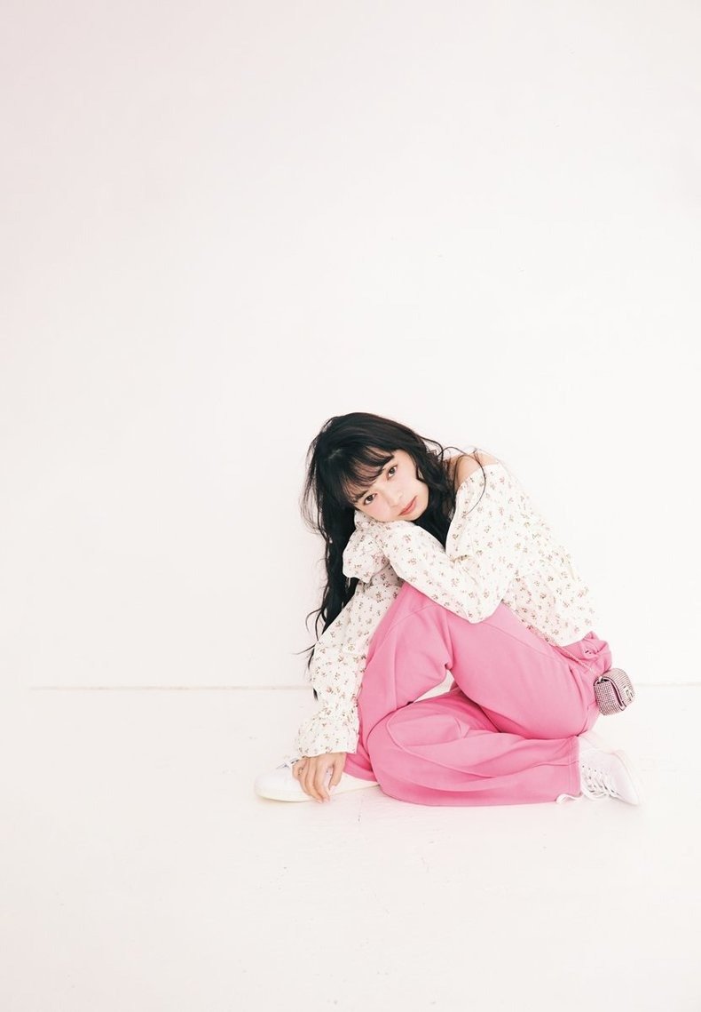 上國料萌衣さん 最新インタビュー|アンジュルム・アイドル編