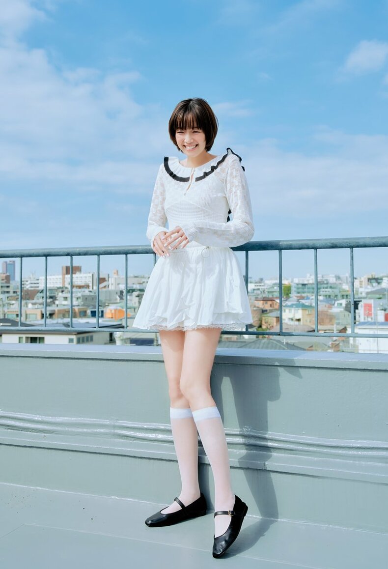 佐藤栞里。2026年ar5月号より