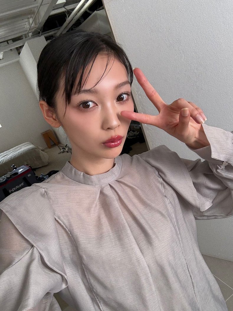 argirl 伏屋璃乃
