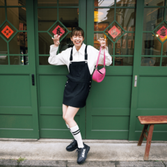 【LOVE度別・スニーカーコーデ】友達以上恋人未満の彼とのデートは差し色ワザで可愛げ盛りが正解♡