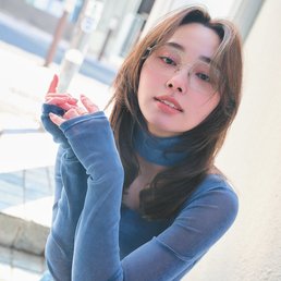 【ロング】さりげに仕込んだハイライトがヘルシーキレイの秘密